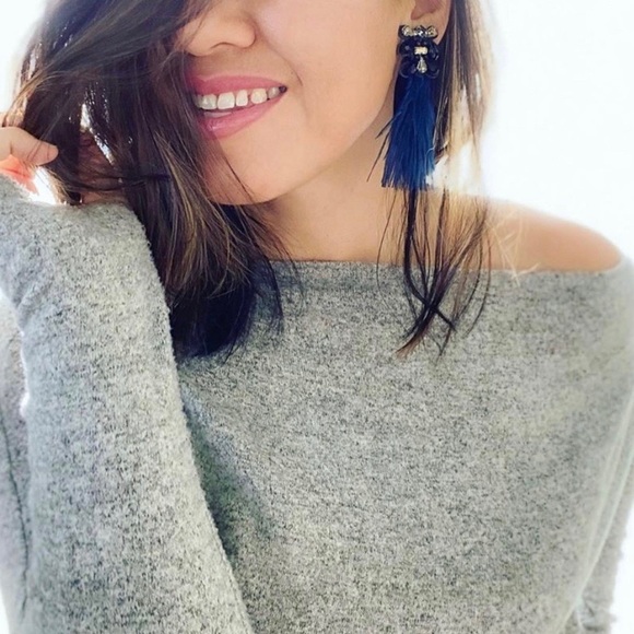 Stella & Dot French Twist Feather Earrings - Picture 4 of 7